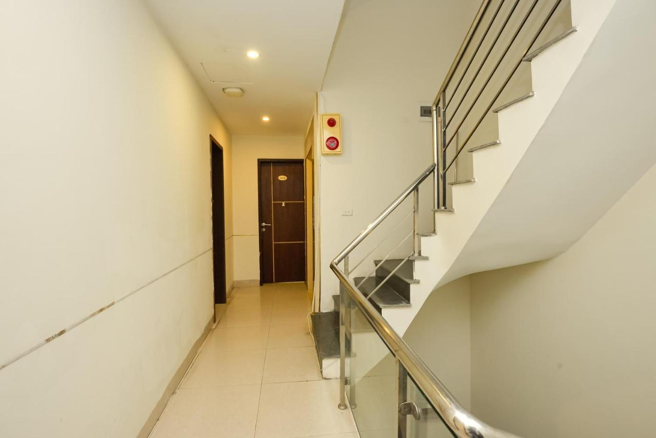 Oyo 1095 Ha Noi Vang Hotel Hanoi Luaran gambar